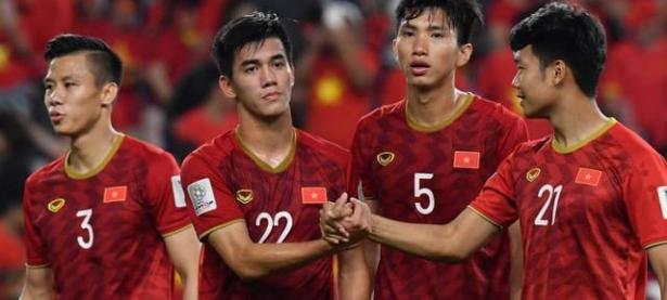 米兰体育官网-东南亚球队喜获胜利，晋级淘汰赛