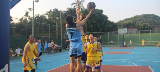 米兰体育中国官网-篮球比赛精彩纷呈，吸引众多球迷观看