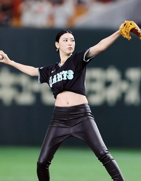 关于体育比赛中尽显风采，女选手崭露头角的信息