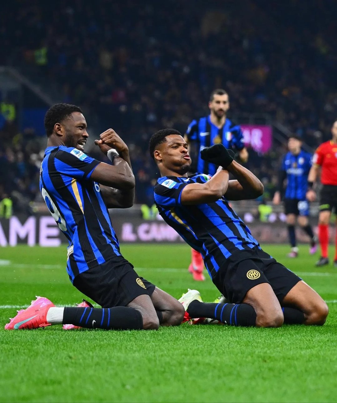 意大利球队在比赛中发挥出色，实现双杀晋级