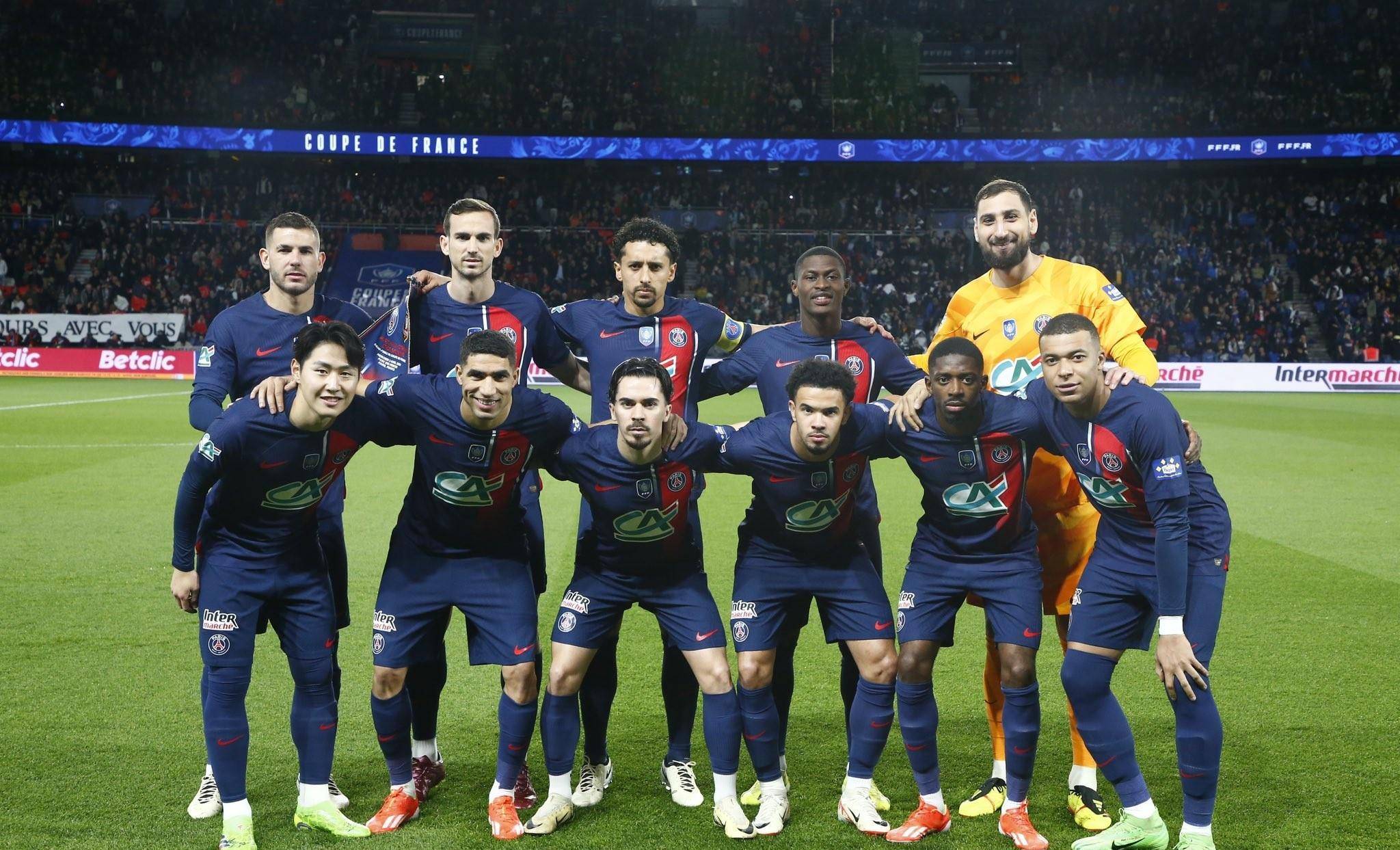 巴黎圣日耳曼惊险战胜巴塞罗那笑傲争四的简单介绍