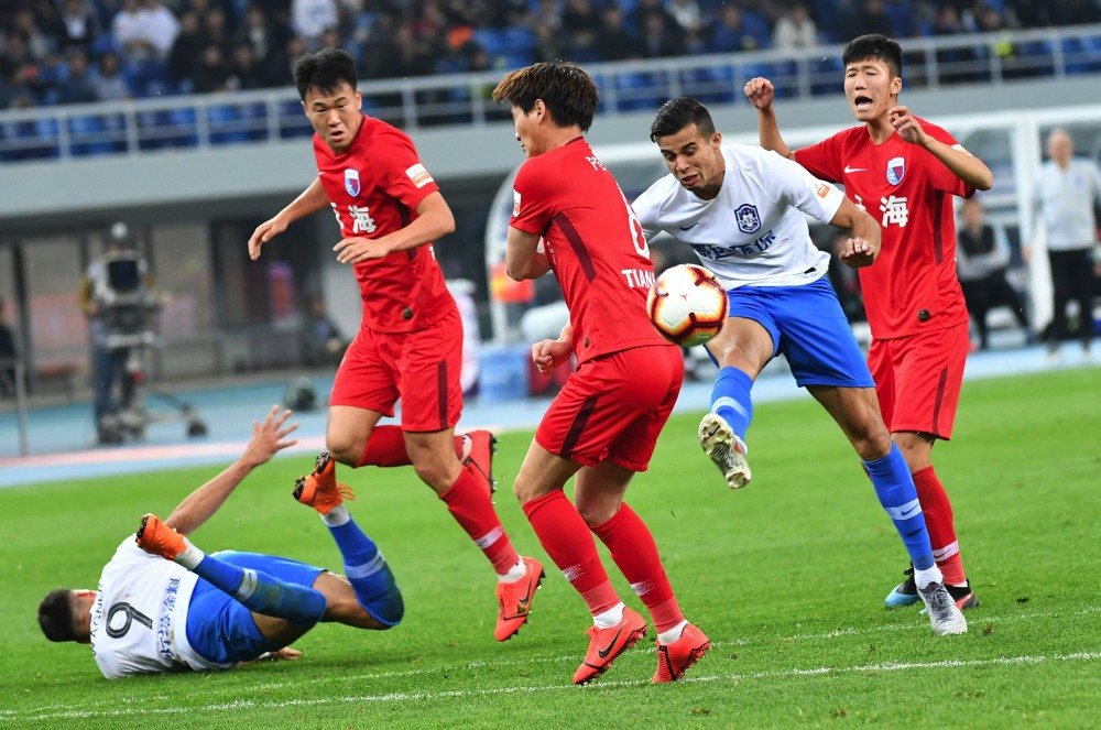 天津队开场失误频现，客场遇险终获平分