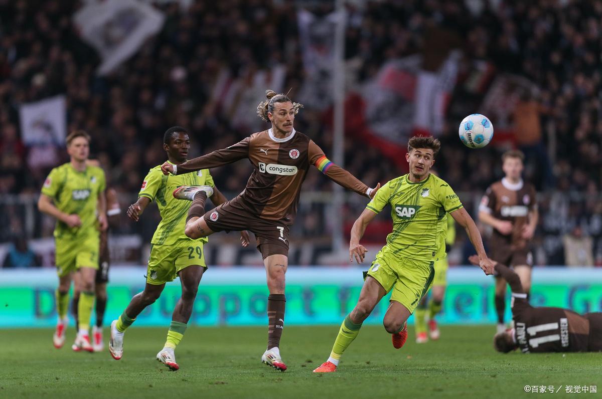 关于汉堡球队客场败北,前景堪忧的信息 关于汉堡球队客场败北,前景堪忧的信息