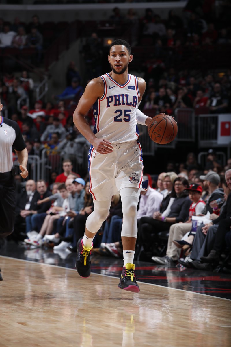 关于爵士轻取公牛，全队出色发挥的信息