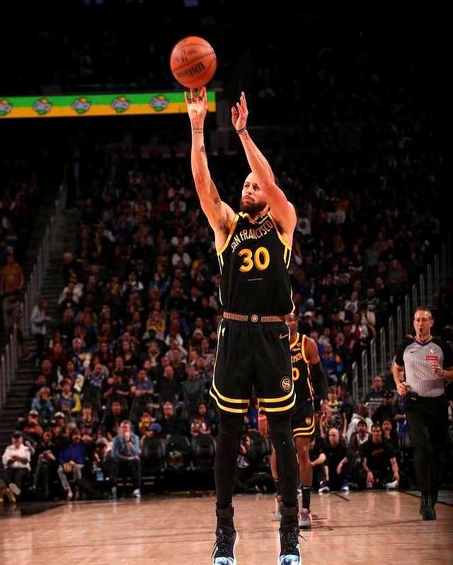 篮网击败马刺，杜兰特独得31分