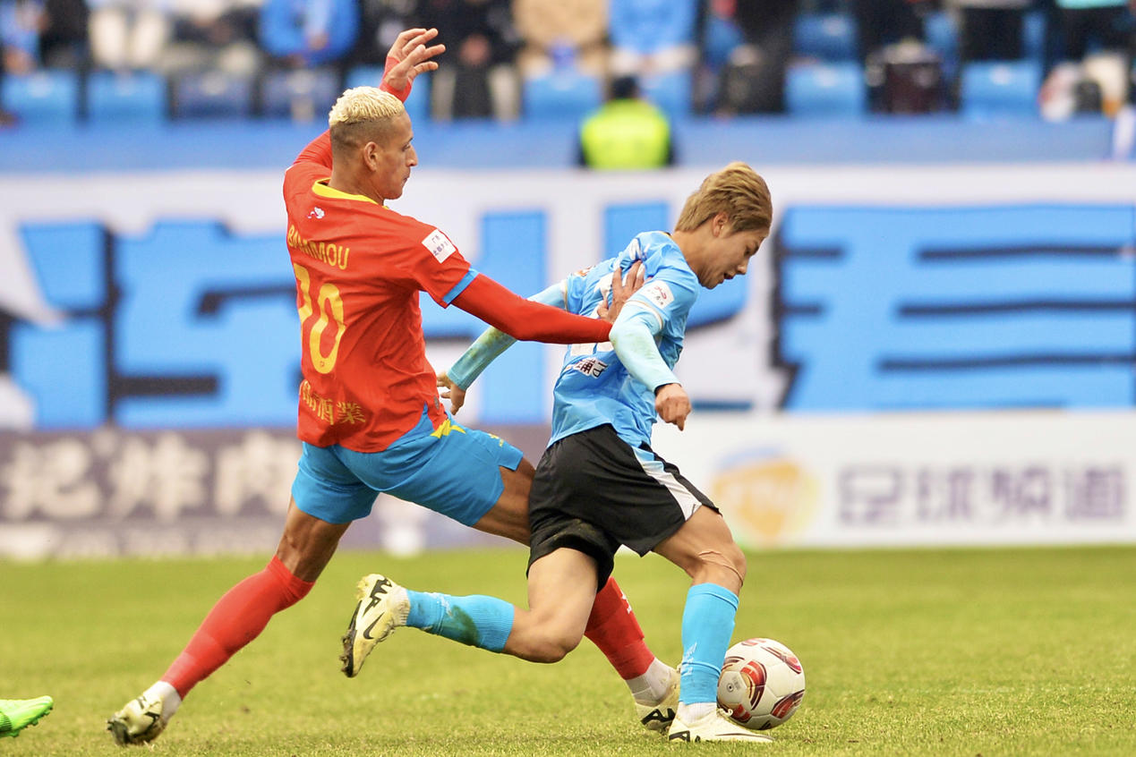 精彩足球赛事给球迷带来惊喜 精彩足球赛事给球迷带来惊喜