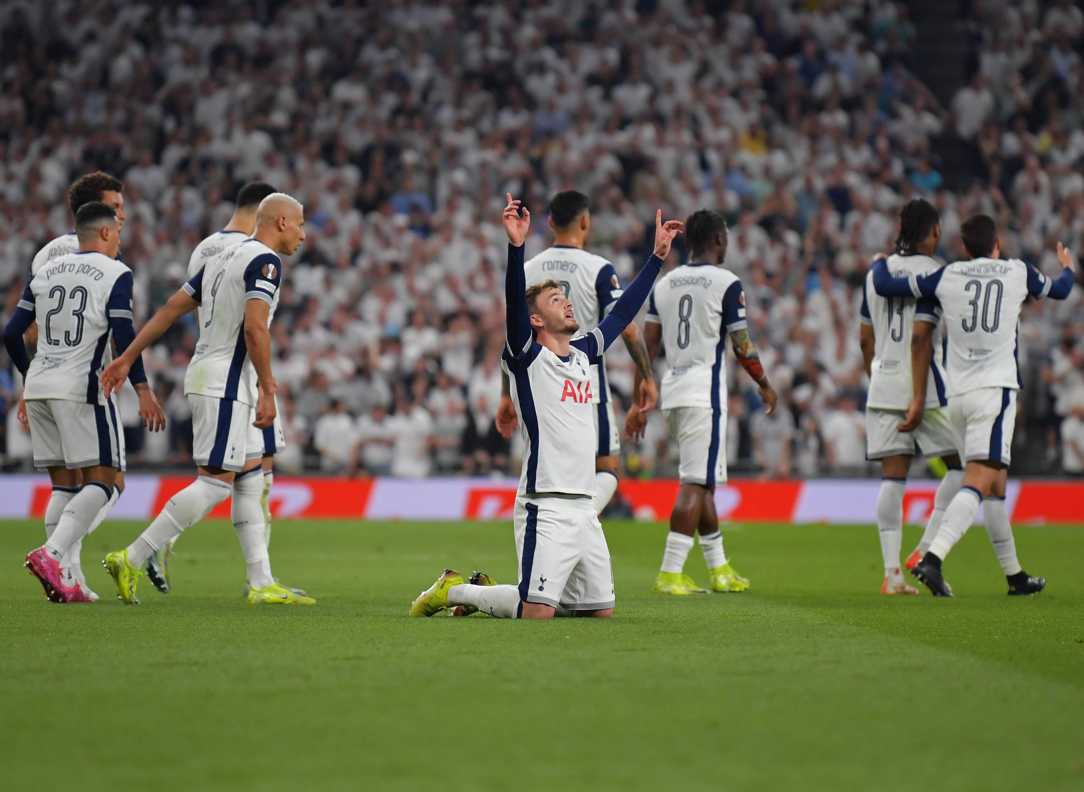 包含利兹联斗志昂扬,坚守主场保持不败的词条 包含利兹联斗志昂扬,坚守主场保持不败的词条