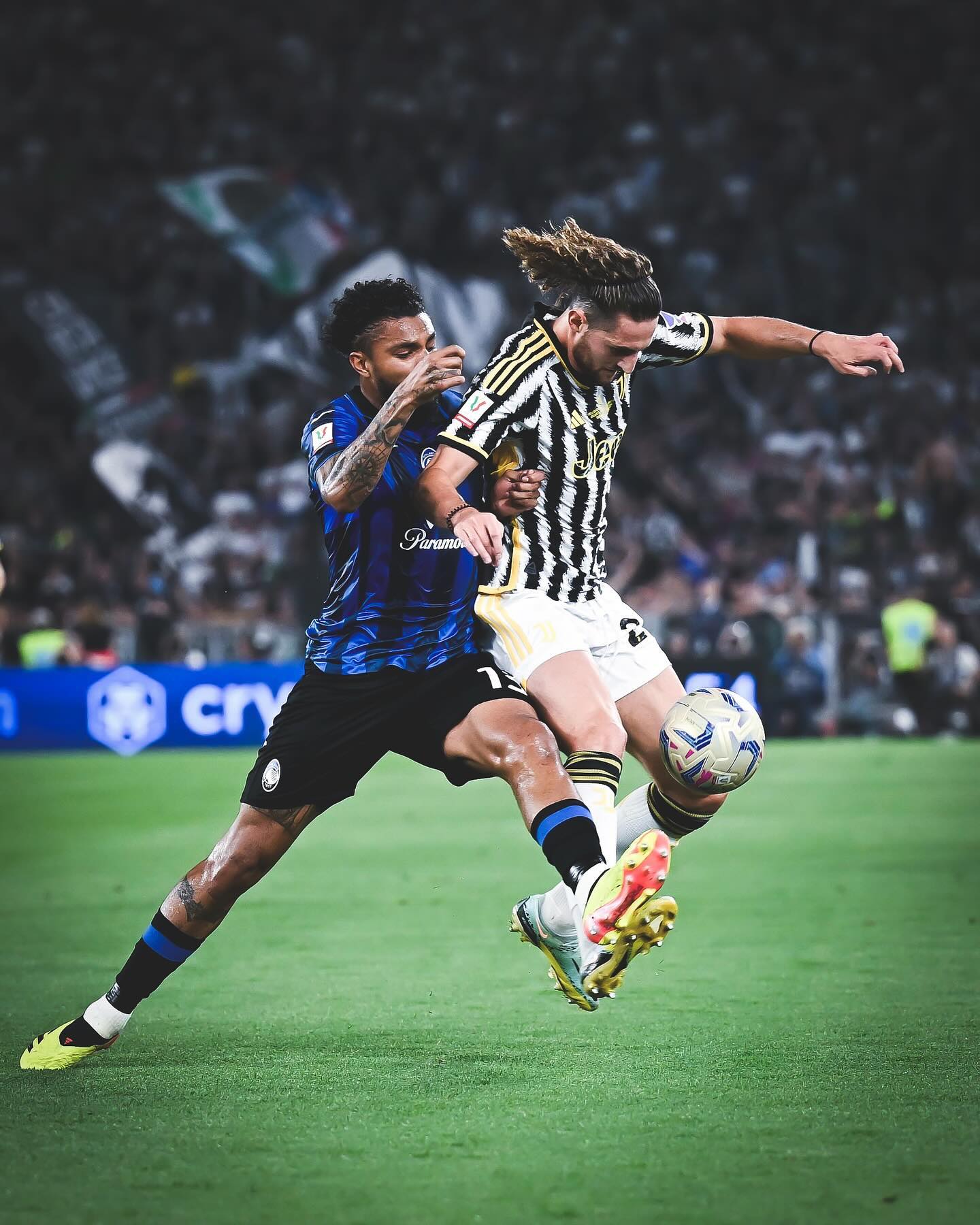 尤文图斯主场轻取热那亚,取得胜利 尤文图斯主场轻取热那亚,取得胜利